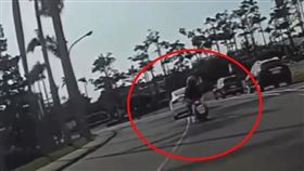 南投中興新村，風箏割頸，女騎士（圖／翻攝畫面）