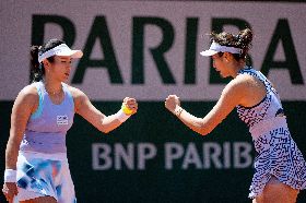 詹家姊妹聯手闖進法網女雙8強