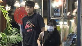 邵奕玫與徐瑋澤熱戀中，兩人有著30公分的最萌身高差。（圖／本刊攝影組）