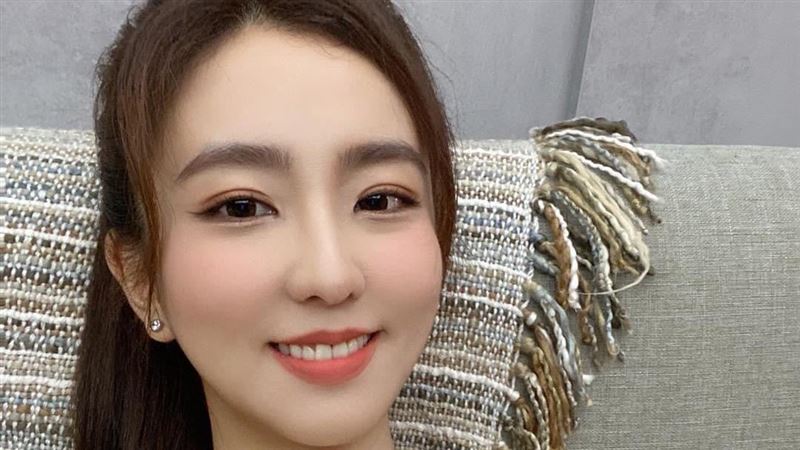 周曉涵認了想演師生戀　同步25歲鮮肉發文