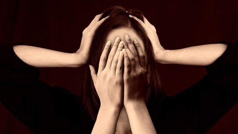 經常自言自語？醫：恐是「5疾病」前兆