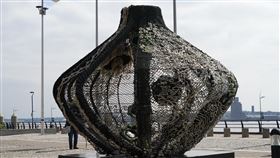 利物浦雙年展  魯凱藝術家安聖惠受託創作、台灣首例英國當代視覺藝術最大展會之一「利物浦雙年展」首次有台灣藝術家以「委託創作」形式參加，台灣原民藝術家安聖惠獲邀實地創作，作品發想自魯凱傳說。（安聖惠提供）中央社記者陳韻聿倫敦傳真  112年6月8日