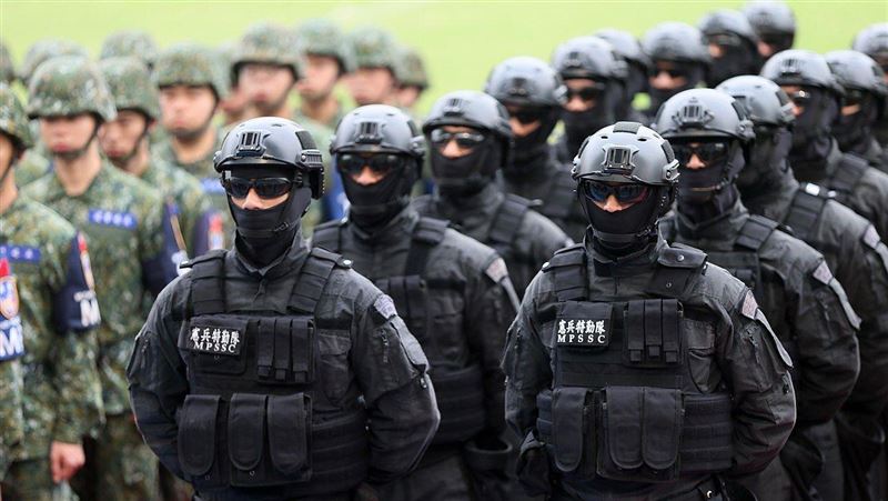憲兵4士官翻牆喝酒！他痔瘡發作獲不起訴