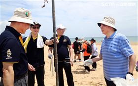 打擊犯罪不忘愛護家園 波麗士捲起衣袖投入淨灘公益活動（圖／警政署提供）