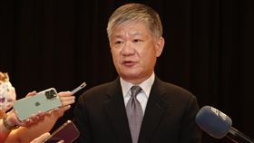 龍邦董事長劉偉龍受訪泰山31日舉行股東臨時會進行全面改選，市場派大股東、龍邦董事長劉偉龍拿下最高票，他在股東會結束受訪時表示，今天結果「還算滿意」，至於何時召開第一次董事會推選董事長，則還要再跟律師商議。中央社記者張新偉攝  112年5月31日