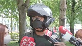 外送員首度露面受訪。