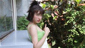 峮峮曝光生活照。（圖／翻攝自峮峮IG）