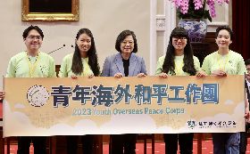 蔡總統接見青年海外和平工作團志工代表