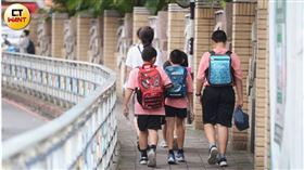 ▲板橋幼兒園餵藥案持續延燒，昨日醫界人士懷疑，其使用藥物疑似從獸醫院外流，獸醫師公會全國聯合會對此嚴正否認。（示意圖／CTWANT）