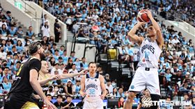 ▲PLG總冠軍賽第4戰，臺北富邦勇士林志傑跳投。（圖／記者劉彥池攝影）