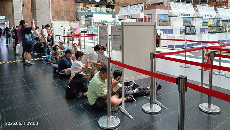 刷新歷史紀錄！鐵路便當節單日人流近12萬