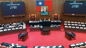立法院今（10）日三讀通平均地權條例。（圖／記者盧素梅攝影)