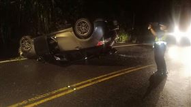 新北市，新店，北宜公路，翻覆，情侶，夜遊