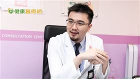 新光醫院生殖醫學中心主任李毅評醫師提醒，不孕症原因與男女皆有關，需雙方共同努力。取卵重點「質勝於量」，掌握個人化治療趨勢安心備孕。