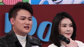 蕭淑慎（右）及梁軒安年紀相差15歲。（圖／中天提供）