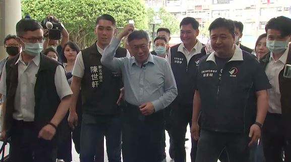 柯文哲見蔣根煌拔樁？侯友宜回這一句