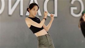 Ella（圖／翻攝自Ella微博）