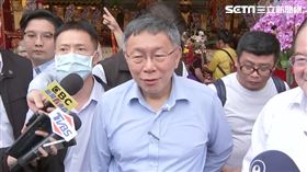 柯文哲參拜新北先嗇宮，李乾龍陪同