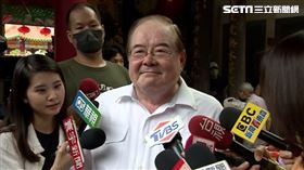 柯文哲參拜新北先嗇宮，李乾龍陪同