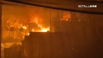 桶仔雞店竄火！路人衝入搬出瓦斯桶助滅火