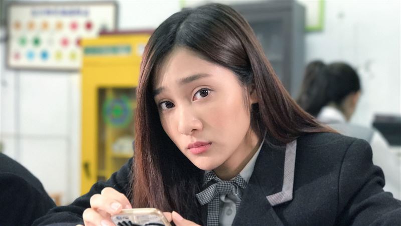 學霸是富家千金　8點檔女星藏酥胸辣爆