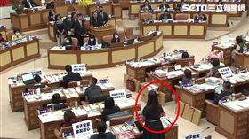 劉美芳為餵藥案口誤鞠躬致歉。