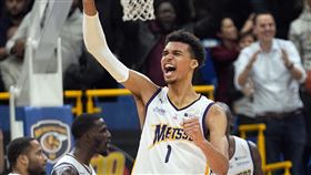 ▲NBA準狀元溫班亞馬(Victor Wembanyama)獲邀進入小綠屋。（資料圖／美聯社／達志影像）