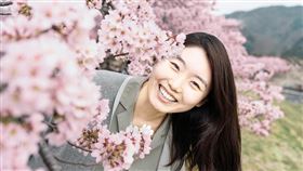 怕曬黑？櫻花妹的美白秘訣大公開！21天肌膚亮白超有感！（業配勿用）