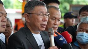 柯文哲嘉義市大福興宮。（圖／民眾黨提供）