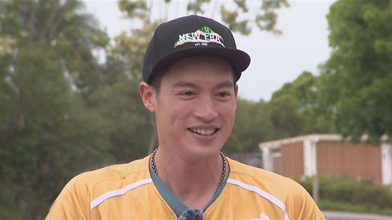 許孟哲見5億高中生案怒轟：鬼島鬼政府