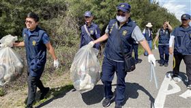 歡慶警察節！保七總隊全員動起來：淨山、淨灘、相揪捐血。（圖／警方提供）