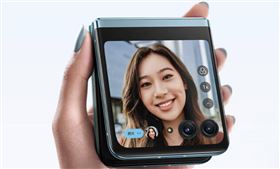 圖／翻攝自官網，motorola razr 40