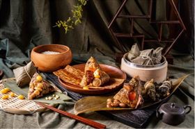 ▲端午節習俗吃粽子。（圖／台中市政府）