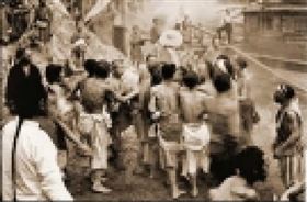 ▲械鬥。（示意圖／翻攝自網路）