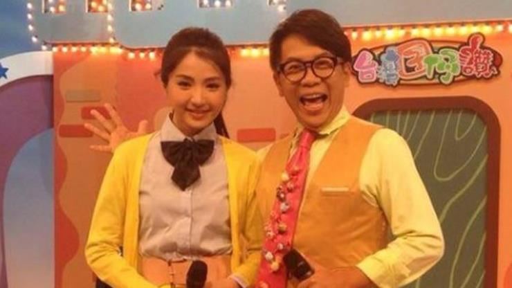 許傑輝狼狽引退　昔摟妹舉動遭妻當場警告