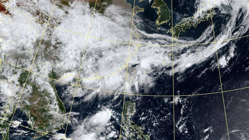 鋒面北抬中防雷雨！端午連假「雨神同行」