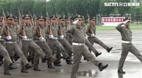 陸軍官校建校99週年校慶，國防部長邱國正主持，新、舊正步分列式也將一同登場。