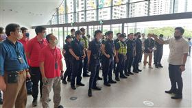 台中國家歌劇院，炸彈恐嚇，遙控炸彈，警方搜索(圖／翻攝畫面)