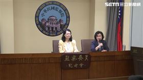 監察委員王幼玲、王美玉召開記者會說明「陳信瑜彈劾案」。