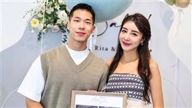 Rita與丈夫Curry舉辦戳氣球宣布寶寶性別曝光。（圖／翻攝自Rita IG）