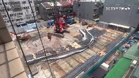 文 鋼筋掉險砸1800