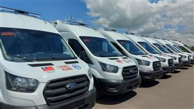 14部行動診所車助土耳其強震災區醫療14輛印有青天白日滿地紅國旗和Love from Taiwan字樣的行動診所車配備氧氣瓶、除顫器、血壓器等，將提供土耳其強震災區偏鄉醫療。（駐土耳其代表處提供）中央社  112年6月18日