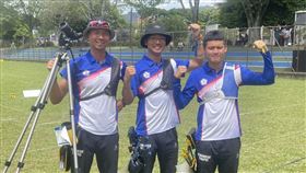 男子反曲弓隊魏均珩、湯智鈞、蘇于洋闖進18日的冠軍戰。（圖／射箭協會提供）