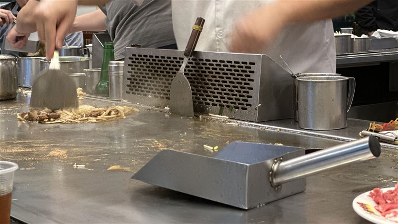鐵板燒只炒豆芽菜、高麗菜？內行揭真相