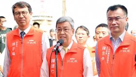 行政院長陳建仁今(19)日出席「梧棲漁港小船泊區及浮動碼頭興建工程」動土典禮。（圖／行政院提供)