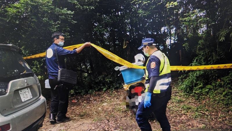 上山採昆蟲發現帳篷飄惡臭　開帳驚見腐屍