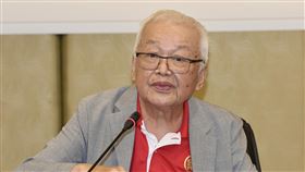 台綜院創辦人劉泰英出席論壇台灣綜合研究院19日在台北舉辦2023年下半年度台灣及主要國家經濟展望論壇，台綜院創辦人劉泰英（圖）出席表示，經濟外冷內溫，對2023年台灣經濟保守看待。中央社記者張皓安攝  112年6月19日