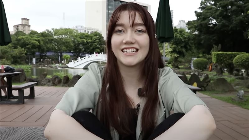 被台灣阿公阿嬤領養！美國妹嚇吐：很過分