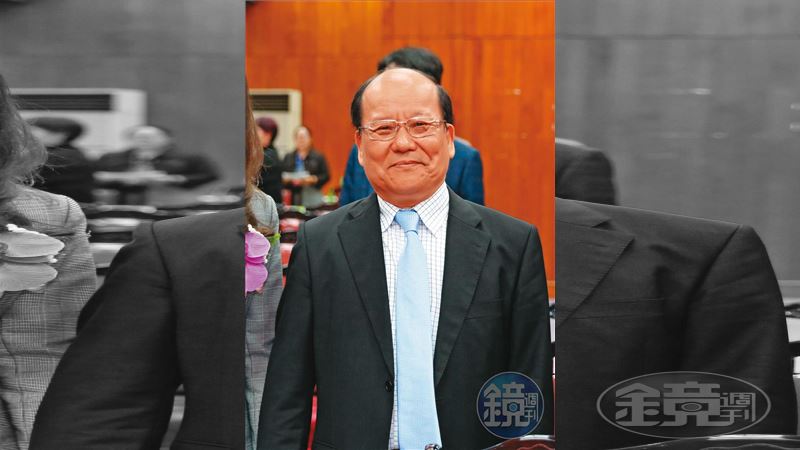 酒後非禮酒醒熊抱　院長李伯道爆纏女職員