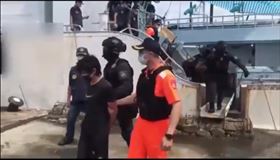 遠洋漁船再傳喋血，43歲越南籍漁工今4月26日殺害同船印尼籍漁工。（圖／翻攝畫面）